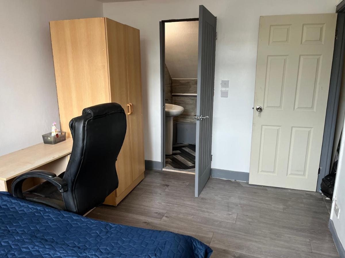 Budget Double En-Suite Bedroom Sheffield Exterior foto