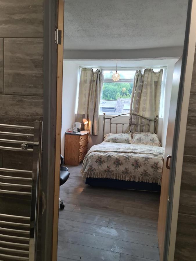 Budget Double En-Suite Bedroom Sheffield Exterior foto